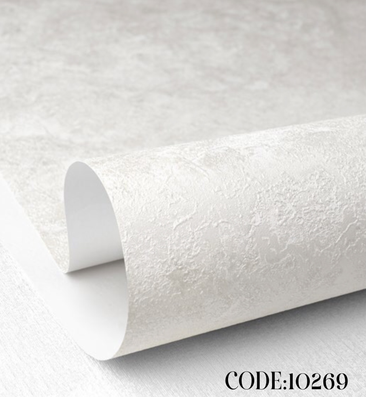 کاغذدیواری سفید طرح پتینه کربن3